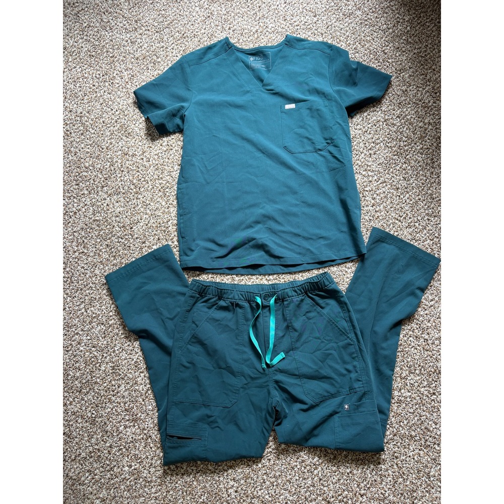 NEW FIGS Scrub Set Medium Teal Leon V-Neck Top & Axim Cargo Pants